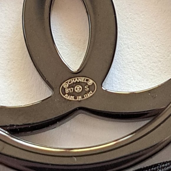 Chanel Cat Pendant Necklace with Crystals - Picture 9 of 15